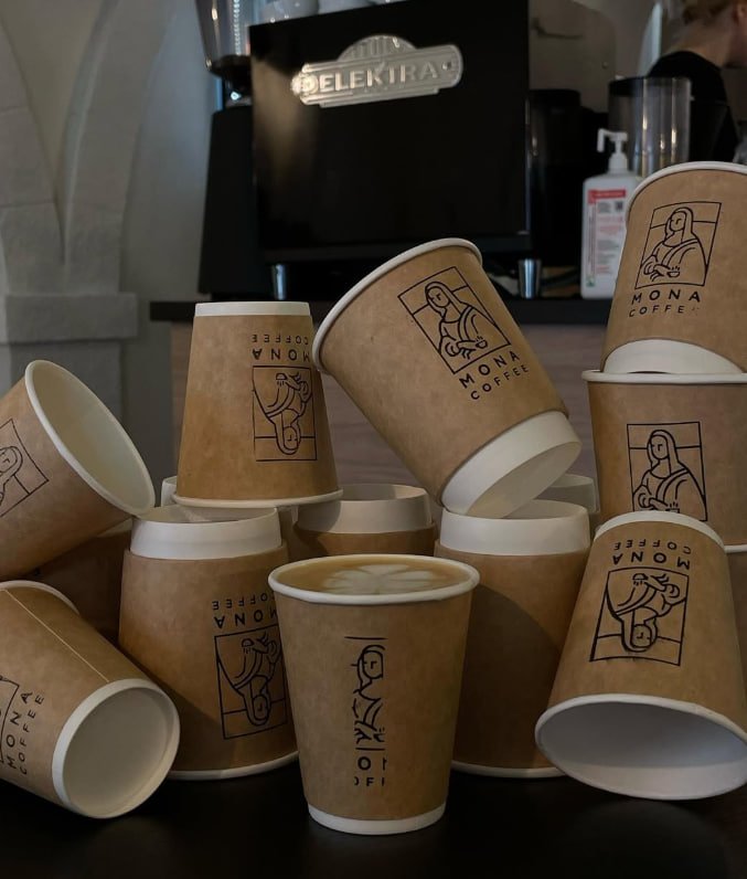 Крафтові стаканчики з логотипом Mona Coffee